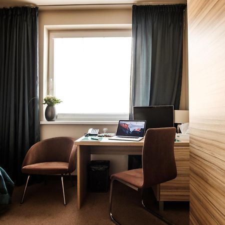 Hotel Deluxe With Free Wellness And Fitness Centrum Nitra Rum bild