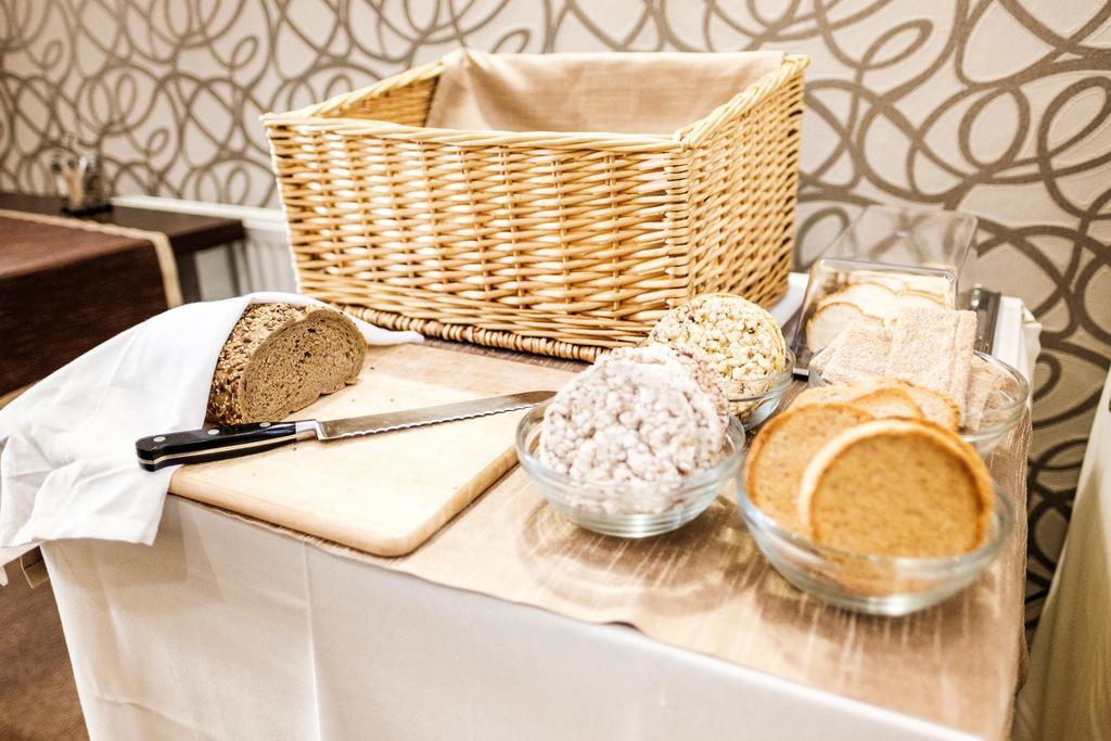 Hotel Deluxe With Free Wellness And Fitness Centrum Nitra Exteriör bild