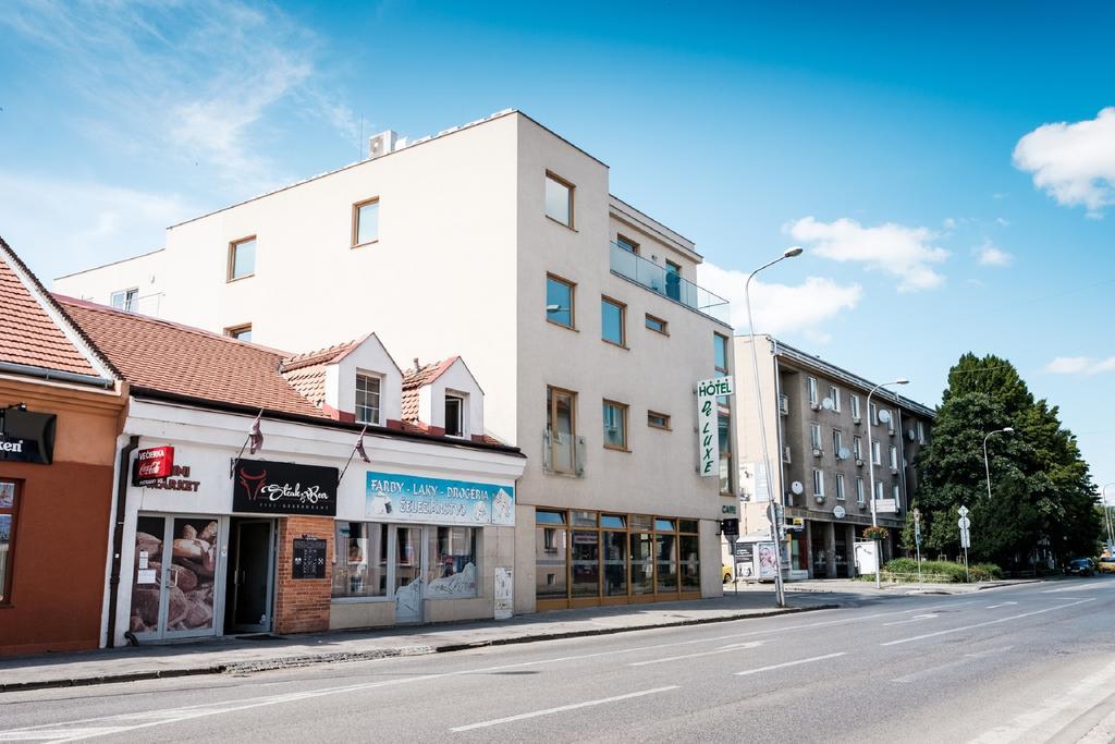Hotel Deluxe With Free Wellness And Fitness Centrum Nitra Exteriör bild
